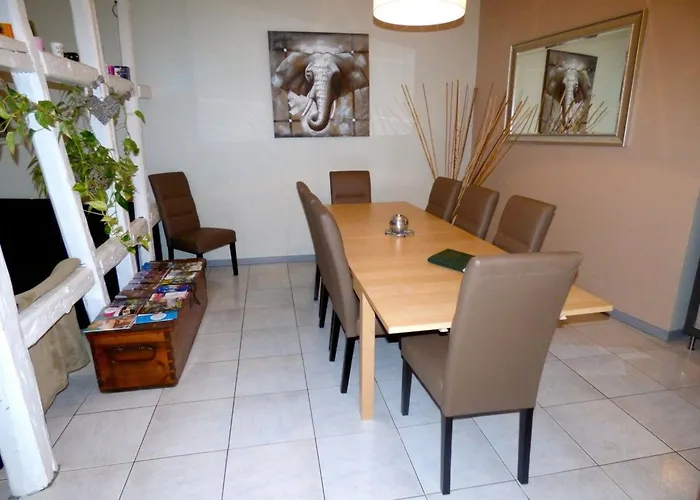 Mit Zwei Garagenstellplaetzen By Interhome Appartement